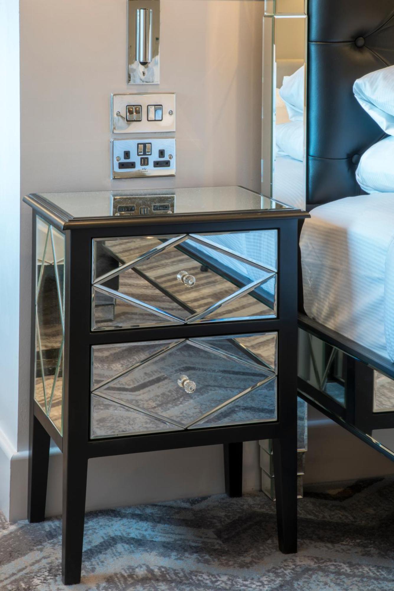 Отель Doubletree By Hilton Bristol South - Cadbury House